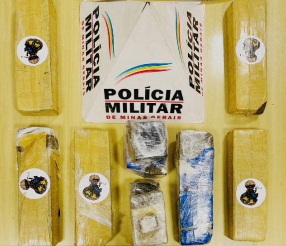 Homem é preso com oito barras de maconha em Ipatinga