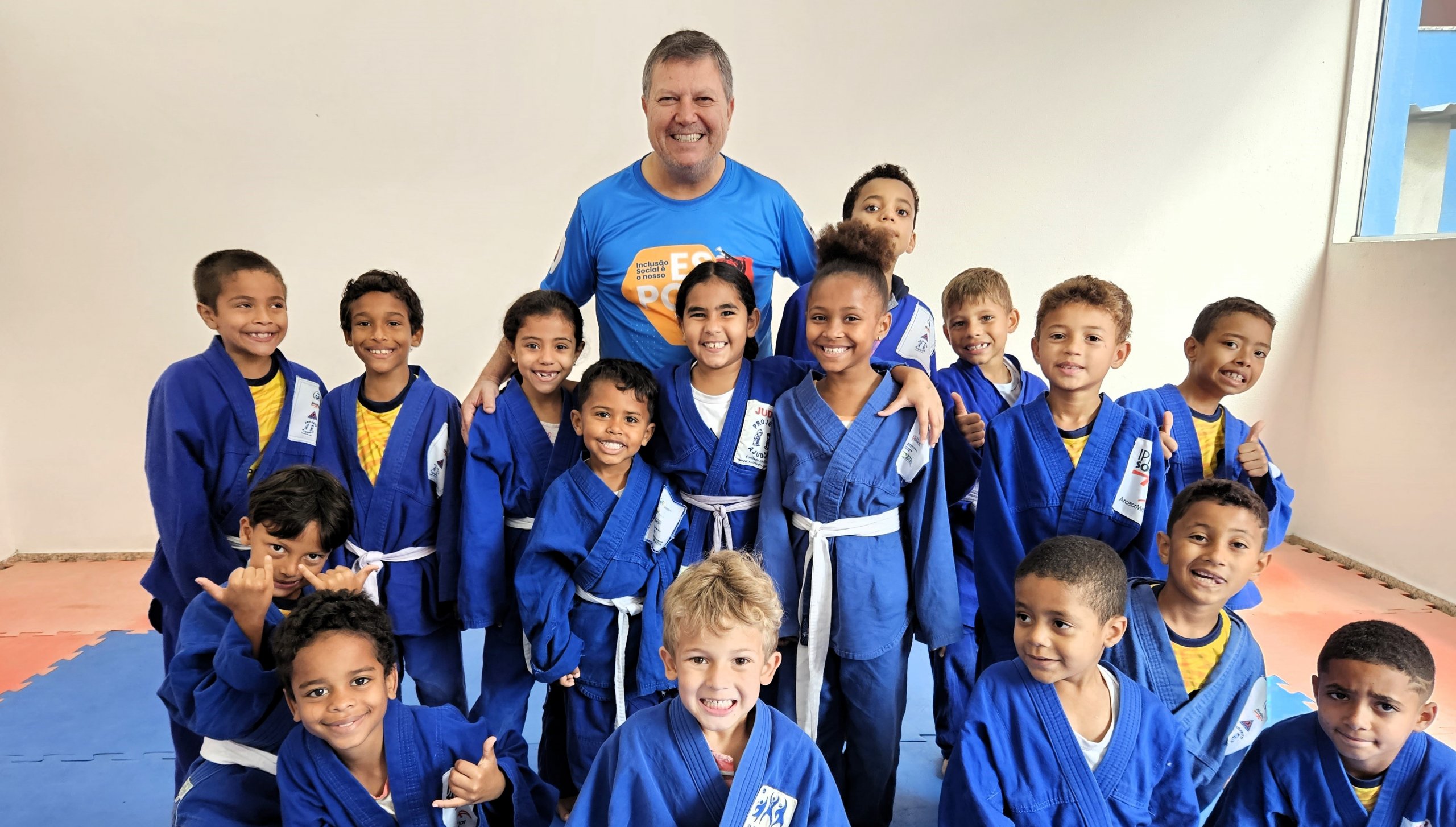 Projeto Ajudôu transforma vidas de jovens no Vale do Aço por meio do judô e da solidariedade