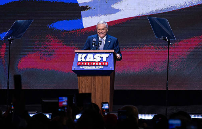 Direitista José Antonio Kast vence eleição presidencial no Chile