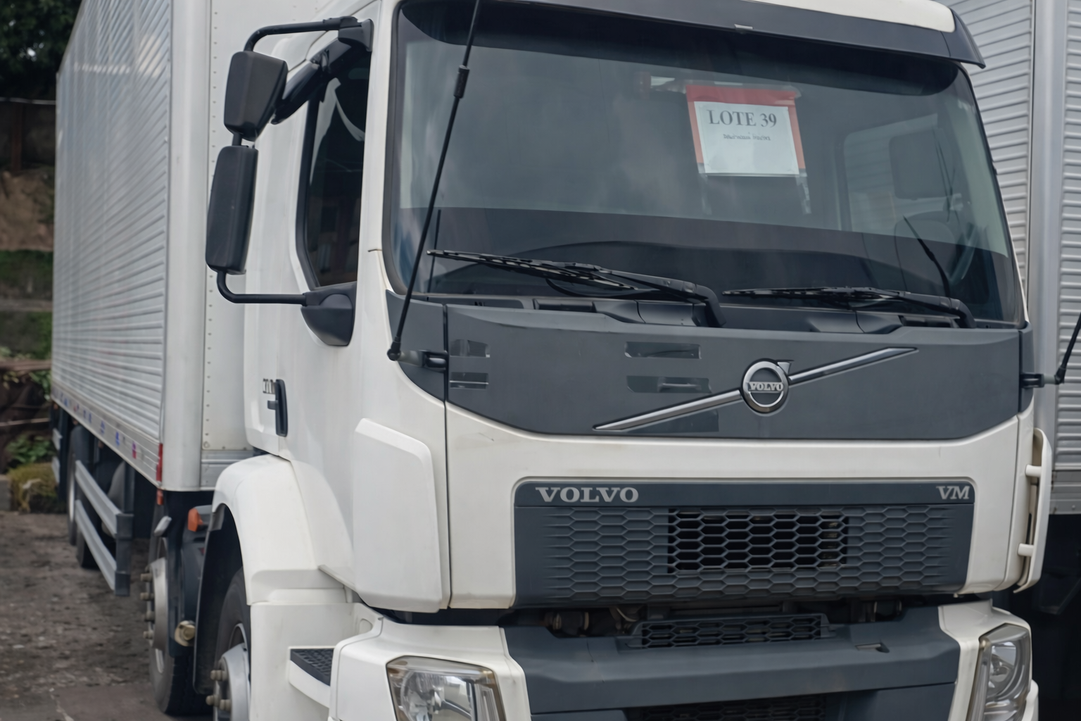 De barras de ouro a caminhões: Receita Federal em Minas Gerais promove 1º leilão eletrônico de 2026