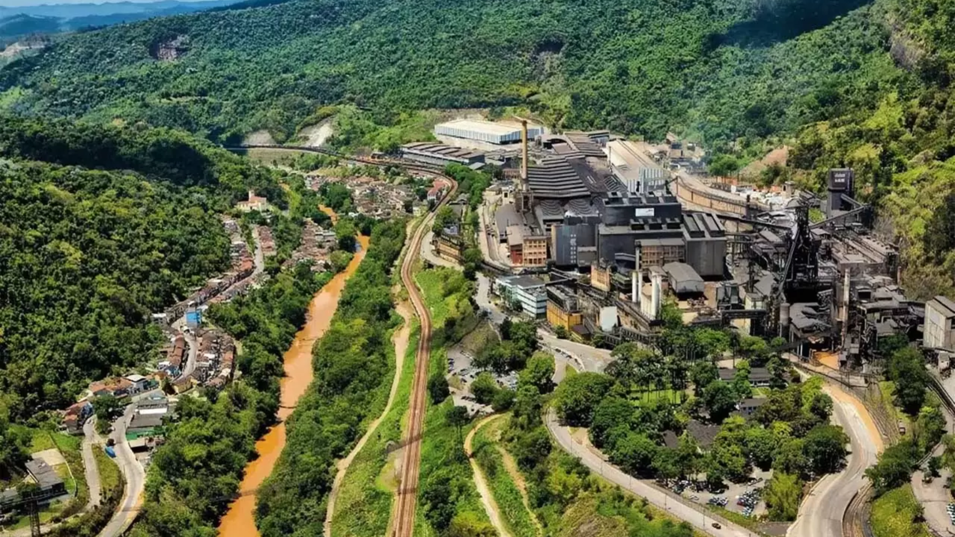 Metalúrgicos intensificam protestos contra escala de trabalho na ArcelorMittal em João Monlevade