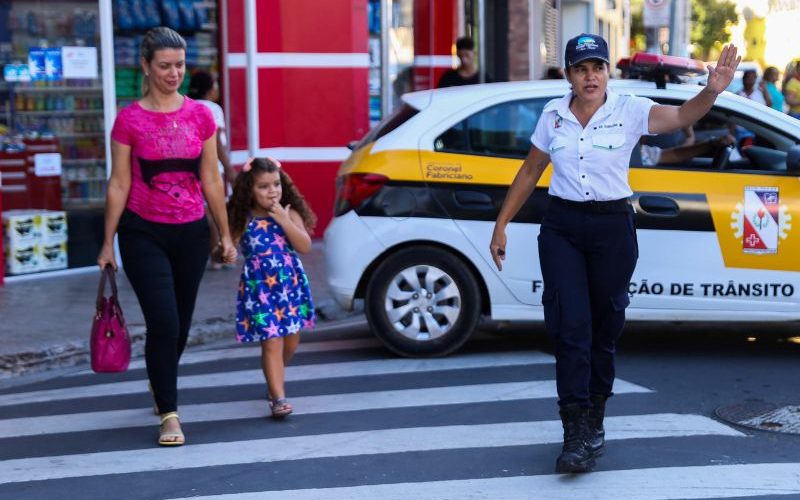 Maio Amarelo: Fabriciano promove blitz educativa e ações em escolas sobre segurança no trânsito