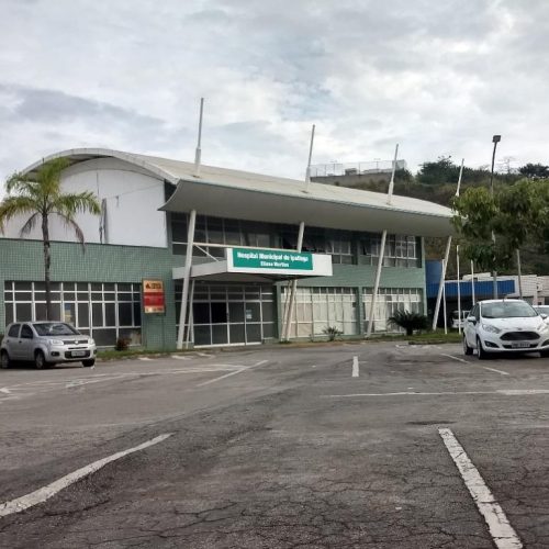 Médicos denunciam atraso de salários na rede municipal de saúde de Ipatinga