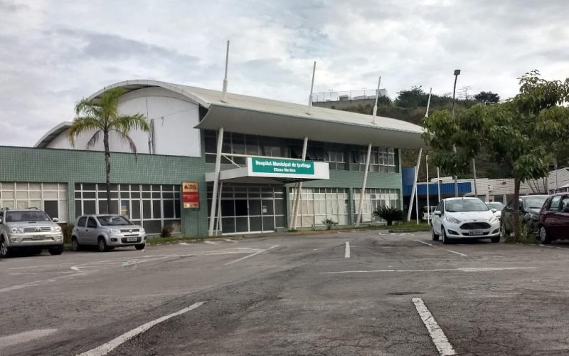 Médicos denunciam atraso de salários na rede municipal de saúde de Ipatinga