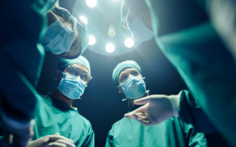 Médico de Ipatinga é condenado a indenizar paciente após amputação de testículo decorrente de procedimento desnecessário