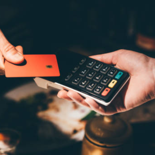 Estimativas do mercado para inflação e PIB permanecem estáveis.