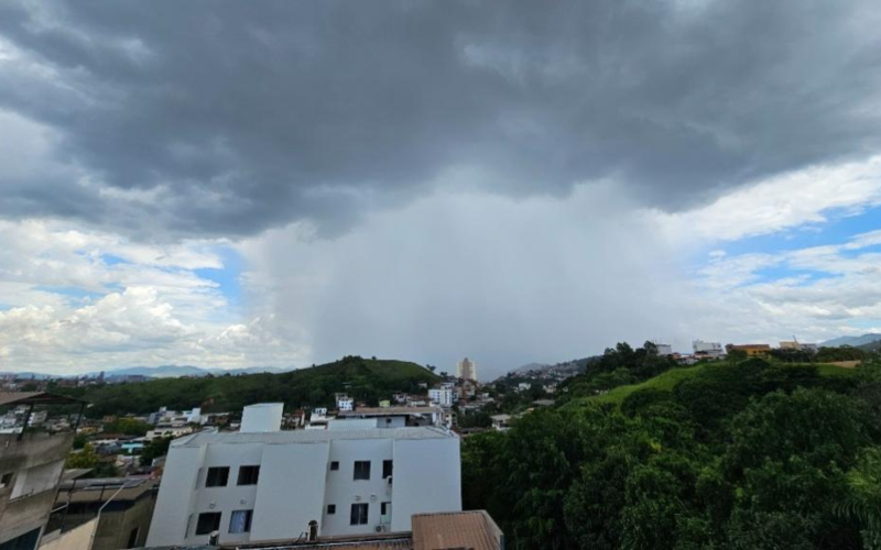 Vale do Aço entra em alerta para risco de tempestades até quinta-feira