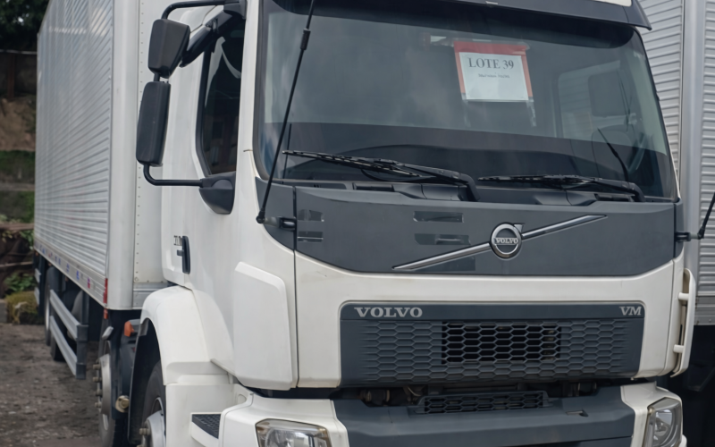 De barras de ouro a caminhões: Receita Federal em Minas Gerais promove 1º leilão eletrônico de 2026