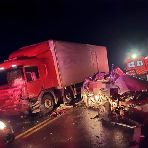 Acidente fatal na BR-262 em Rio Casca deixa mortos e feridos