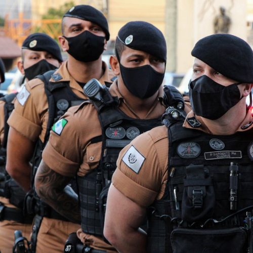 Operação do Tático Móvel apreende drogas e prende dois jovens por tráfico no bairro Caladão, em Fabriciano