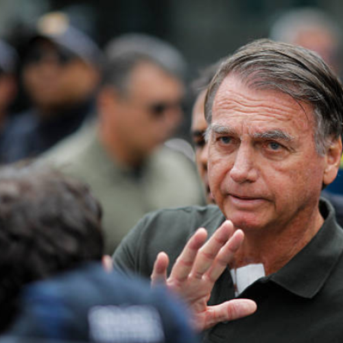 Moraes nega recurso de Bolsonaro contra condenação por trama golpista