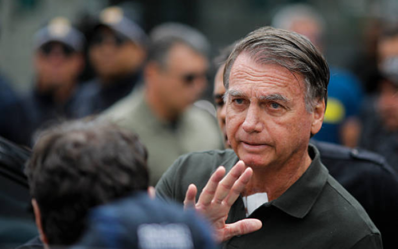 Moraes nega recurso de Bolsonaro contra condenação por trama golpista