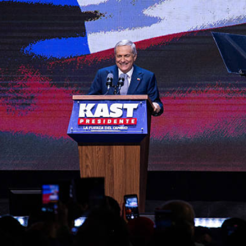 Direitista José Antonio Kast vence eleição presidencial no Chile