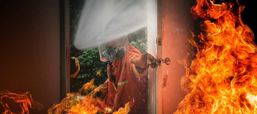 Empresa de locação é atingida por incêndio em Ipatinga