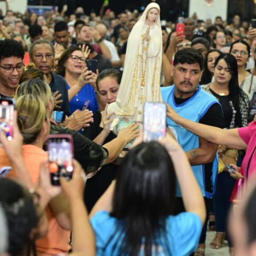 Procissões e missas reúnem fiéis na Semana Santa em Timóteo