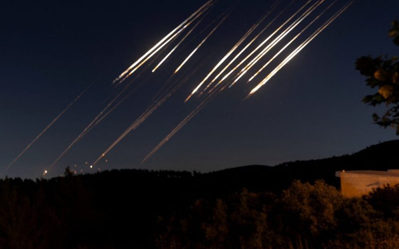 Intensificação de ataques entre Israel e Irã preocupa comunidade internacional