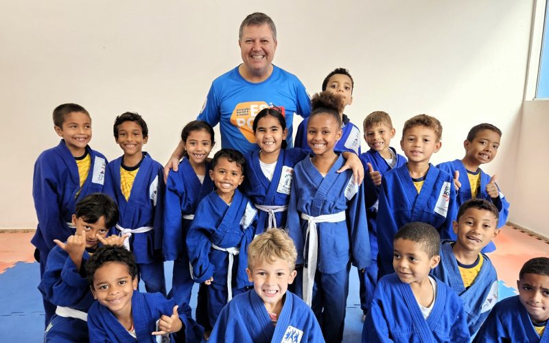 Projeto Ajudôu transforma vidas de jovens no Vale do Aço por meio do judô e da solidariedade